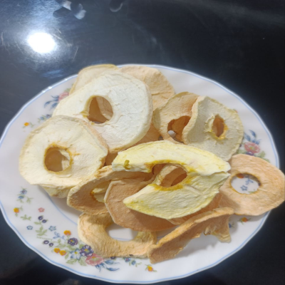 سیب خشک شده