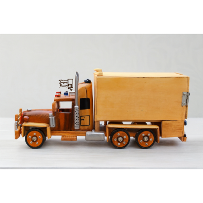 ماکت کامیون کانتینردار